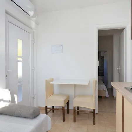 Apartamento With Parking Space Kanica - - 19986