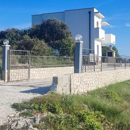 아파트 With Parking Space Kanica, - 19986 *